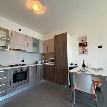 Stella House, Swimming Pool - Larihome A68 * جيرا لاريو